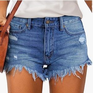 NWOT Luvamia Women’s Frayed Denim Jeans Shorts in XL